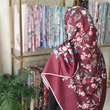 روسری زرشکی طرح بهشت - ابریشم توییل