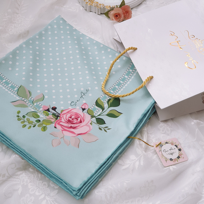 روسری فیروزه ای طرح نیکو - کرپ حریر